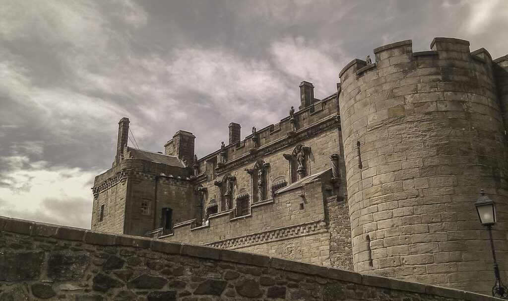 french castles Château de Lasfonds - Fortified Castles