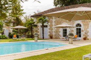 chateau holidays