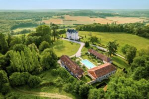 what to see in dordogne France. Chateau de Lasfonds
