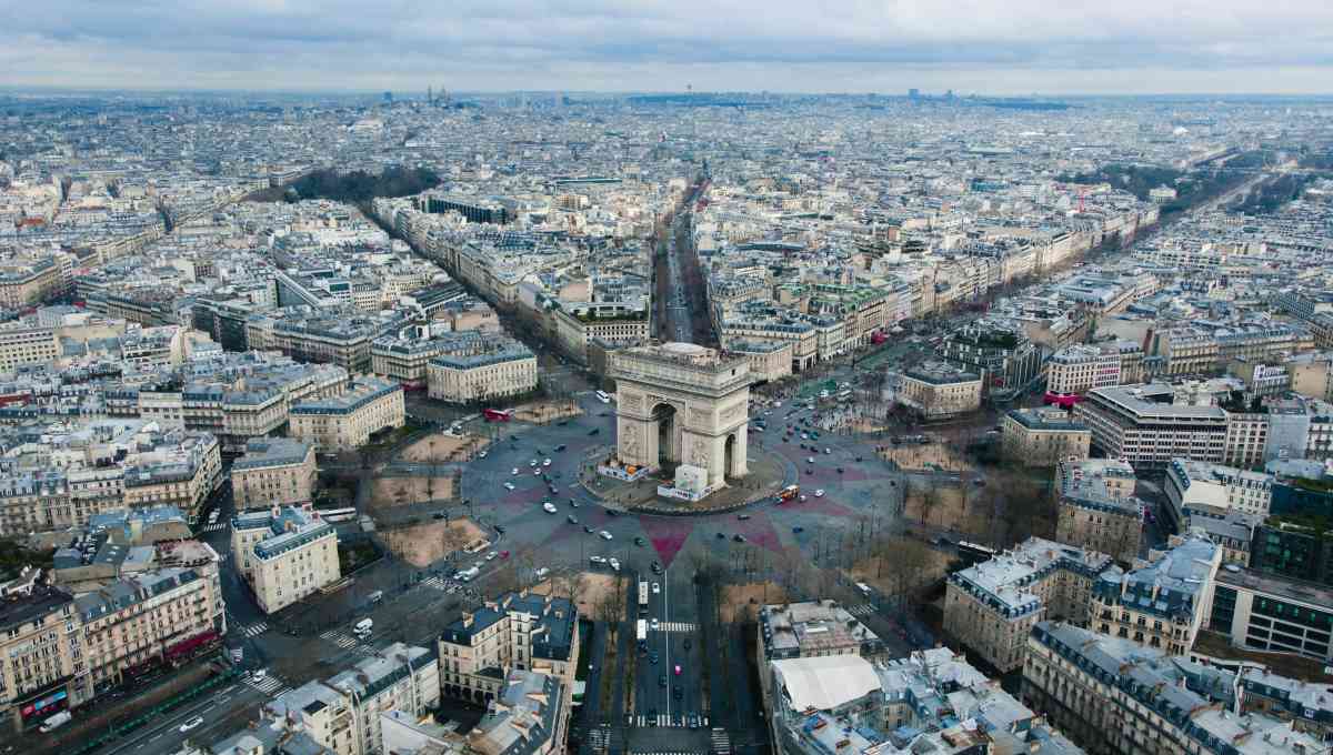 where to stay in France
