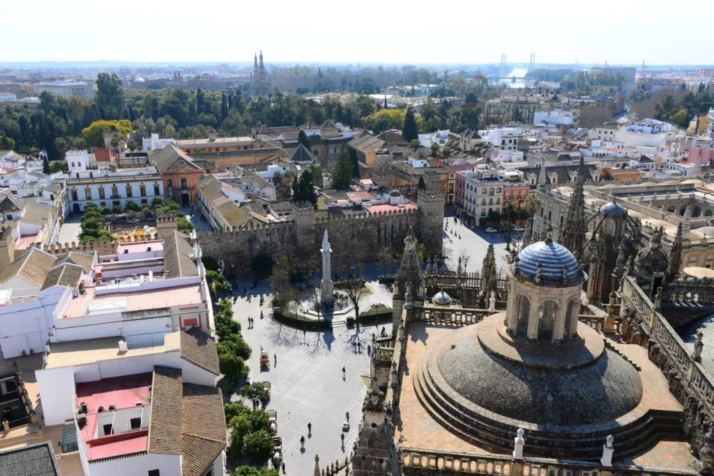 THE AUTONOMOUS REGION ANDALUSIA