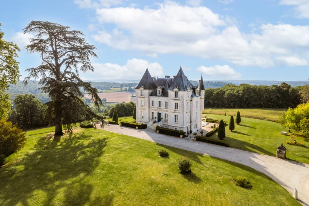 chateau de lasfonds