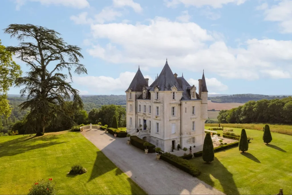 Countryside château de lasfonds in France