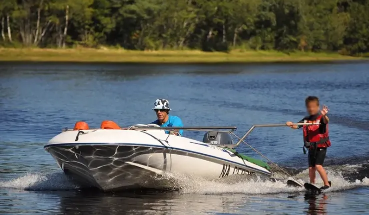 Water skiing on the Dordogne River